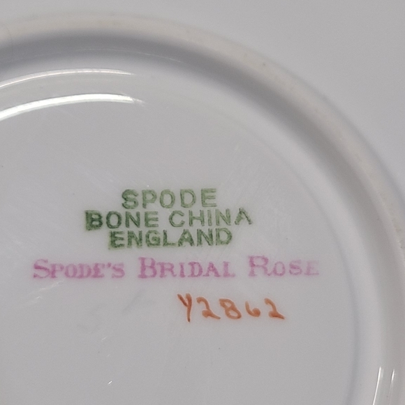 Spode Bridal Rose Bone China Saucer - Picture 3 of 4